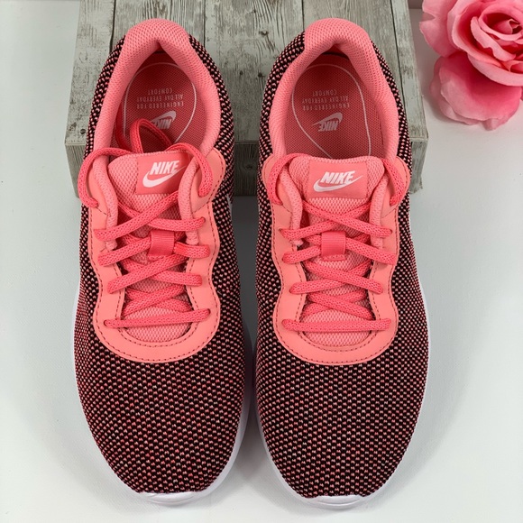 Nike Tanjun Black/White-Pink Gaze - Picture 4 of 7